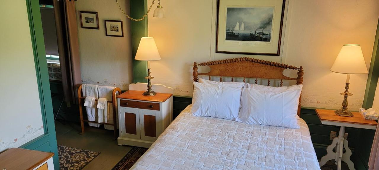 Hawks House Inn Walpole Екстериор снимка