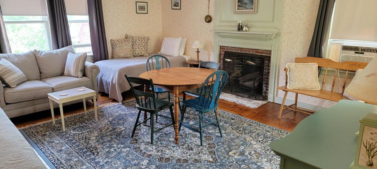 Hawks House Inn Walpole Екстериор снимка