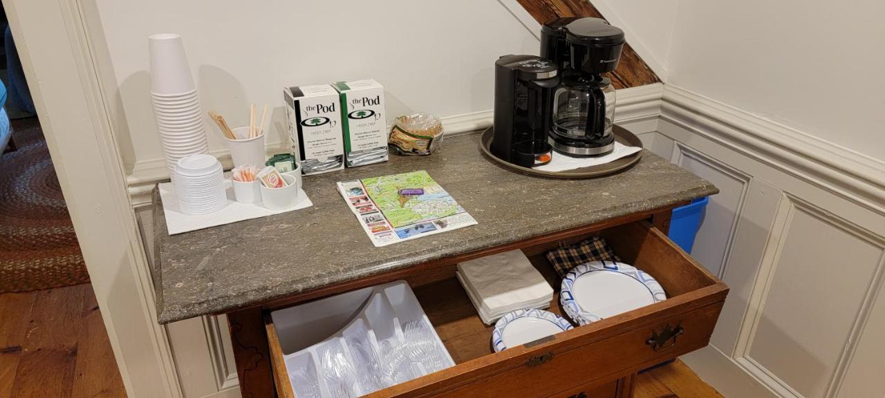 Hawks House Inn Walpole Екстериор снимка
