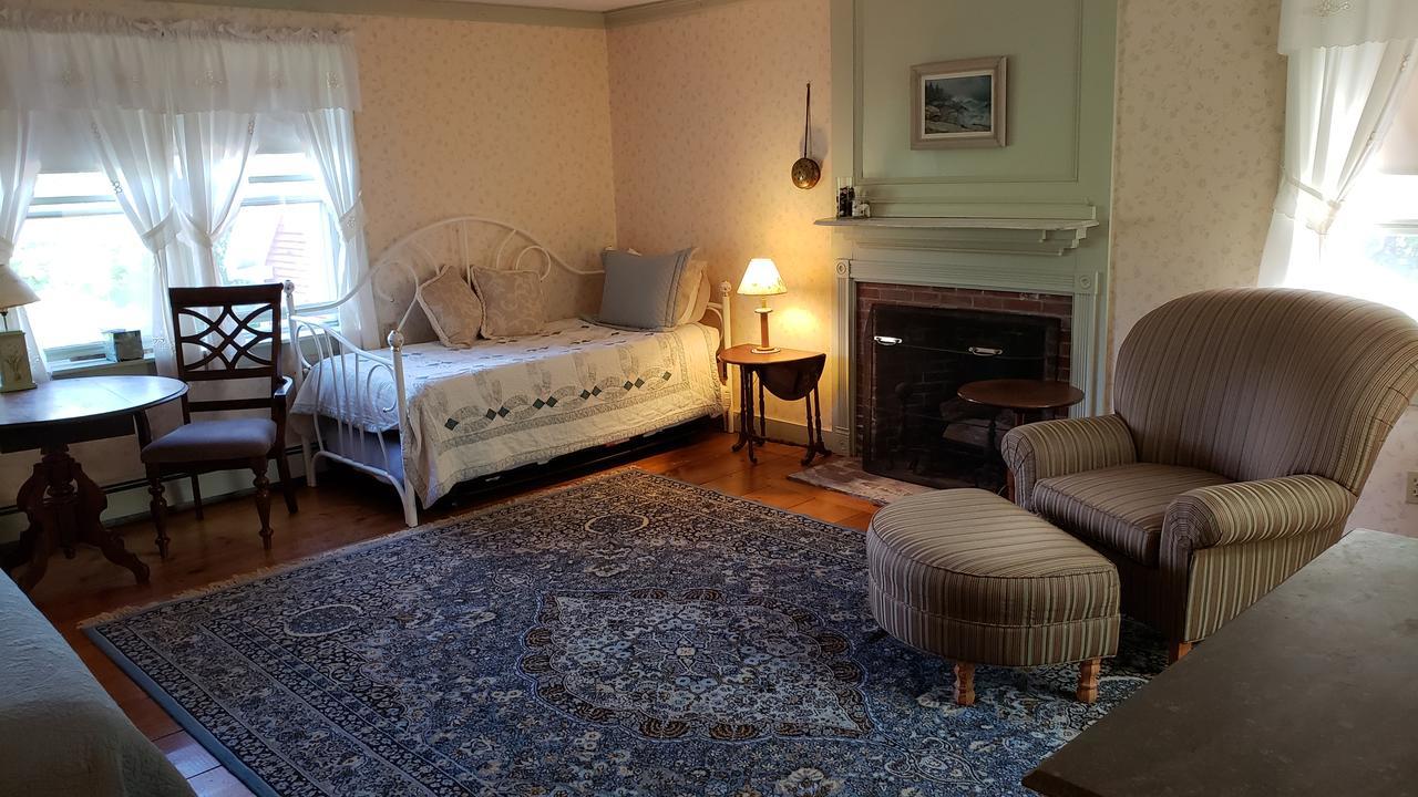 Hawks House Inn Walpole Екстериор снимка