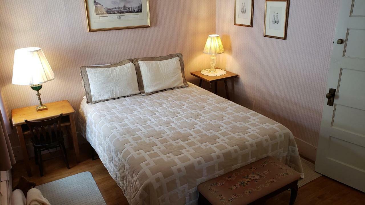 Hawks House Inn Walpole Екстериор снимка